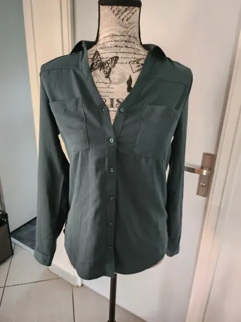 Très Jolie Blouse de couleur Verte foncée de marque Tally Weijl et de taille 36