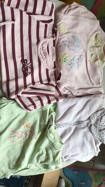Lot 4 pyjamas 12 mois