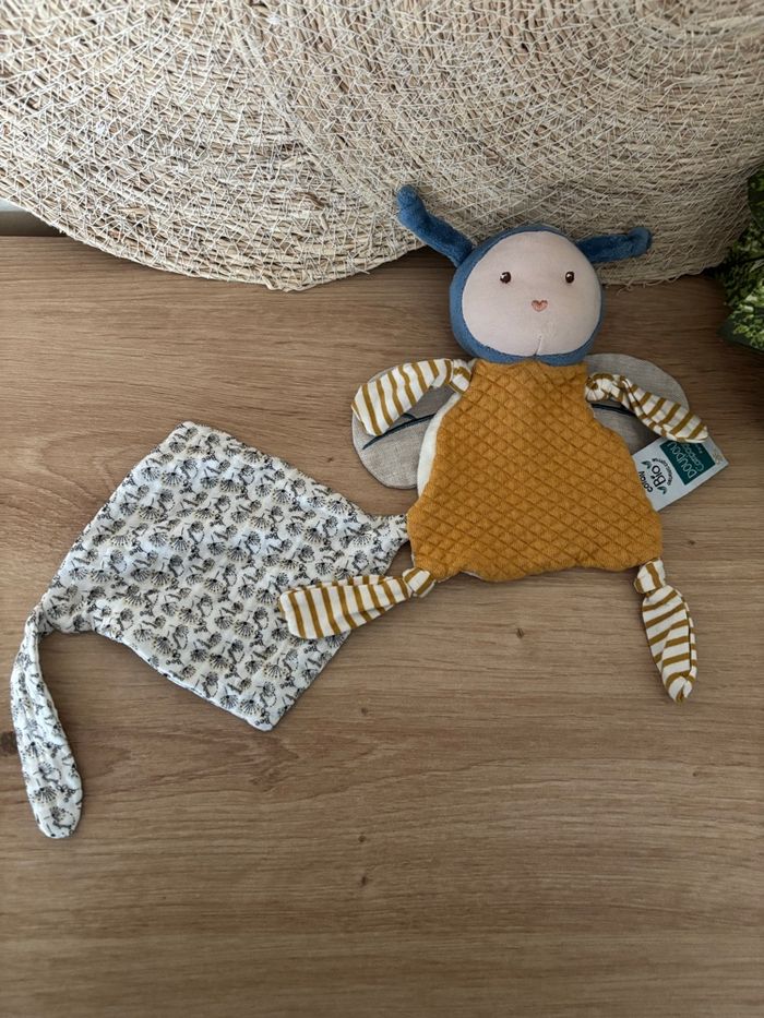 Doudou plat abeille bio pollen mouchoir doudou et compagnie