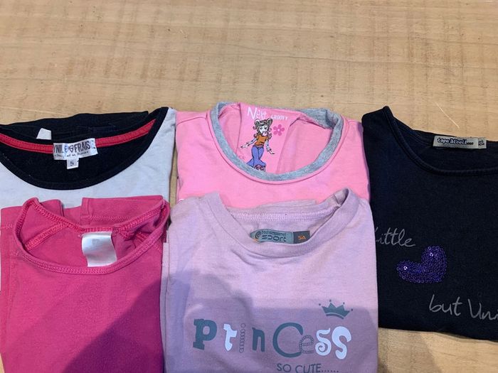Lot de tee-shirts manche longue taille 5 ans - photo numéro 12