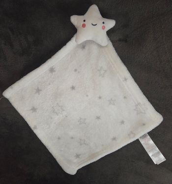 Doudou etoile plat losange blanc - Étoiles grises -Primark