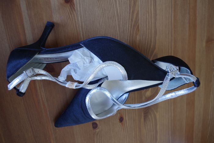 Avance – Escarpins à brides T. 39 - photo numéro 3