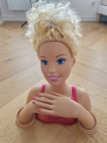 Barbie tête à coiffer avec accessoires Mattel