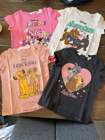 Lot 4 t-shirts Disney de chez H&M