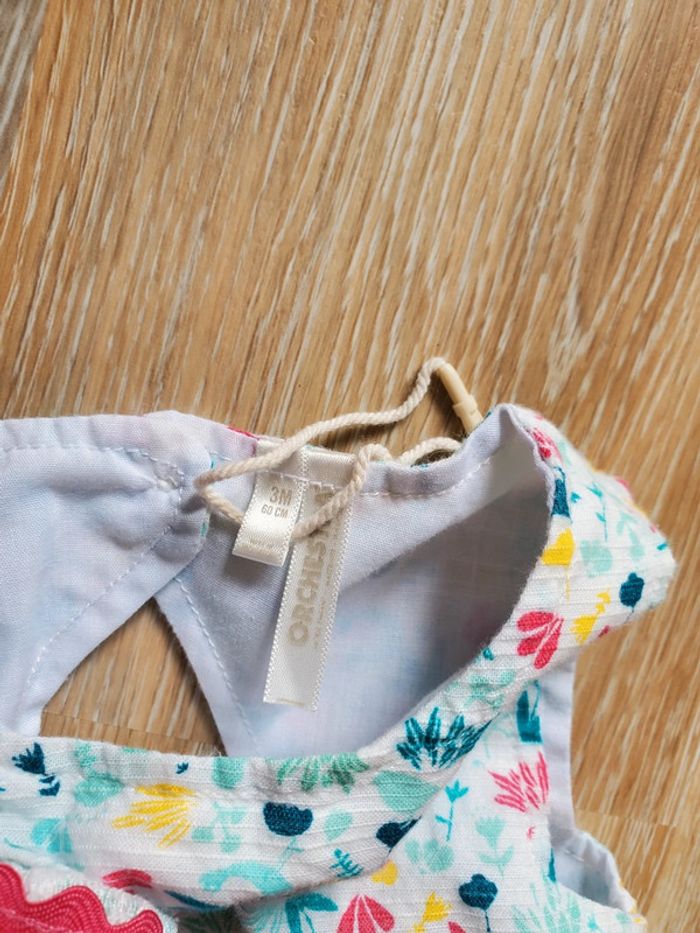 Robe neuve 3 mois - photo numéro 4