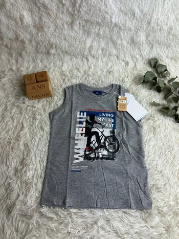 Débardeur gris Chicco taille 4 ans