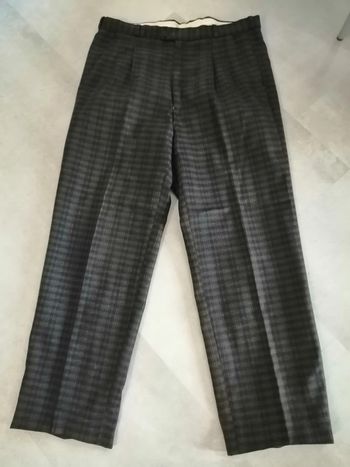 pantalon à carreaux