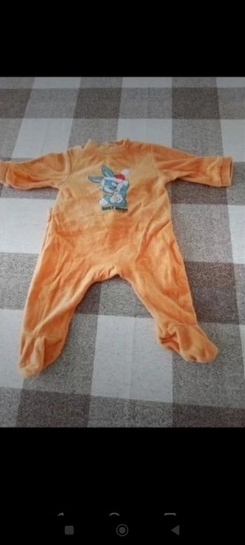 Pijama orange looney tunes Bunny 3 mois 1€