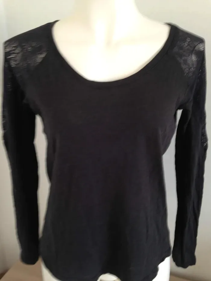 T-shirt col rond manches longues dentelle ajourée Jennyfer - photo numéro 2