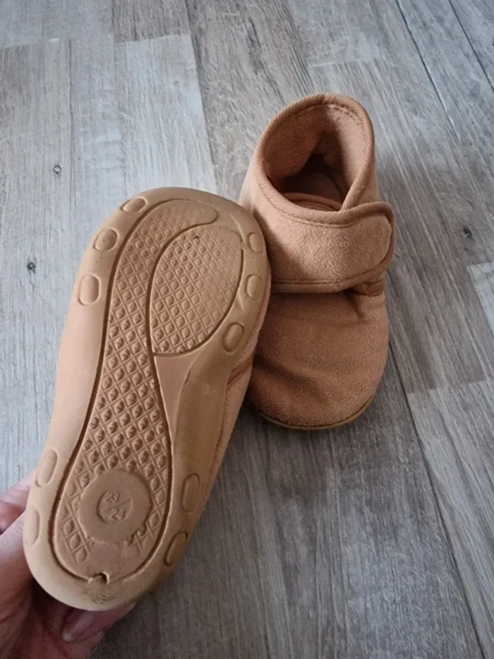 Chausson taille 23 - 24 - photo numéro 2