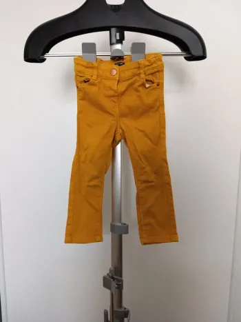 Jeans kiabi jaune moutarde
