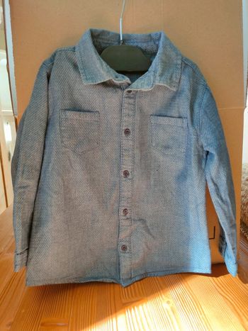 Chemise poches boutons