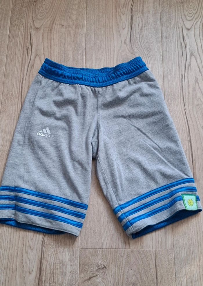 Short Adidas réversible 8ans