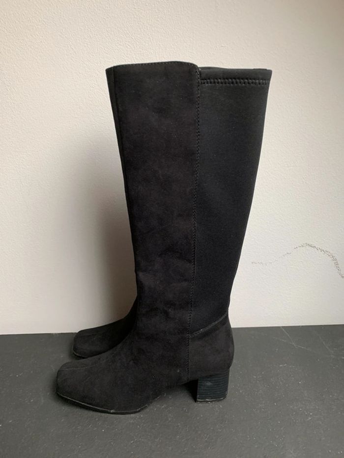 Bottes noires