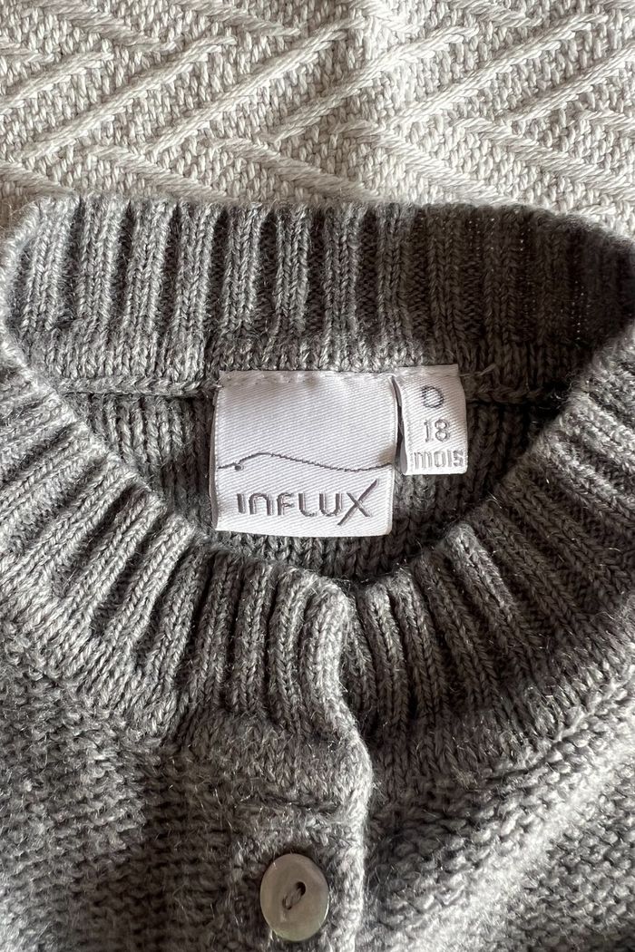 Gilet bébé 18m - photo numéro 2