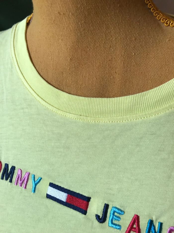 Tommy jeans t shirt taille xs neuf jaune - photo numéro 3