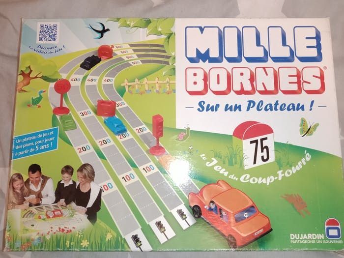 Mille bornes sur un plateau comme neuf