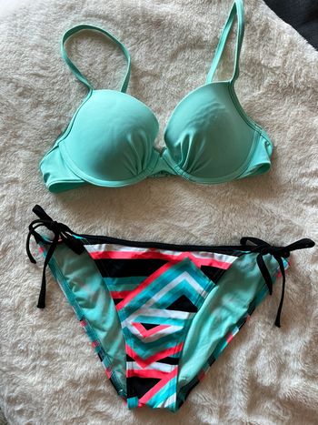 Maillot de bain 2 pièces Tribord – Haut bleu push-up & Bas à motifs géométriques – Taille 34