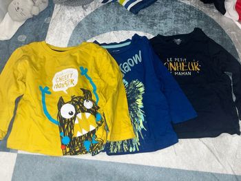 3 TEE shirts manche longue 18mois