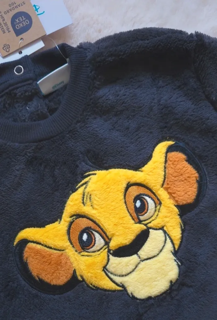 Adorable pyjama roi lion 12 mois - photo numéro 3