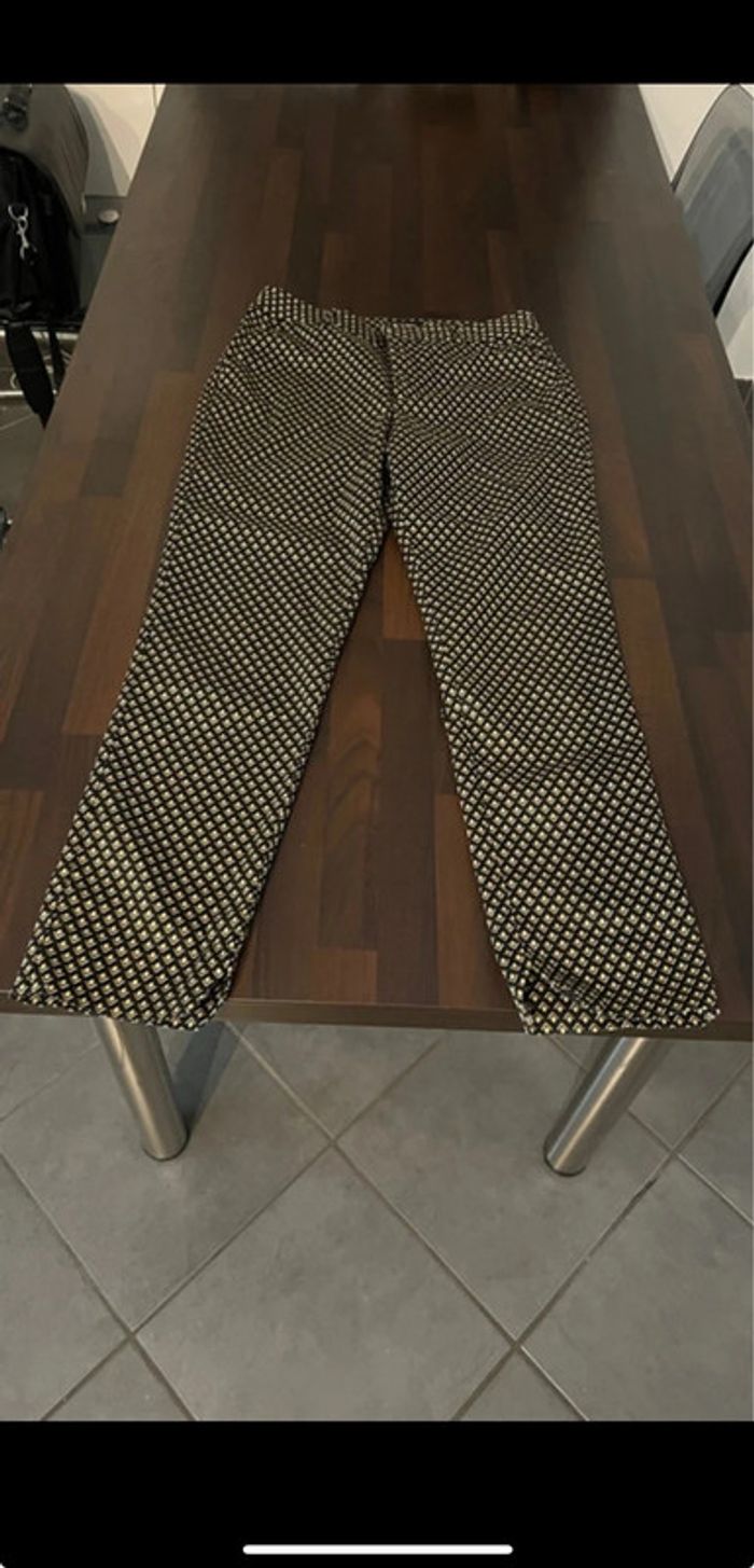 Pantalon femme coupe droite taille 36. Cache cache . En parfait état