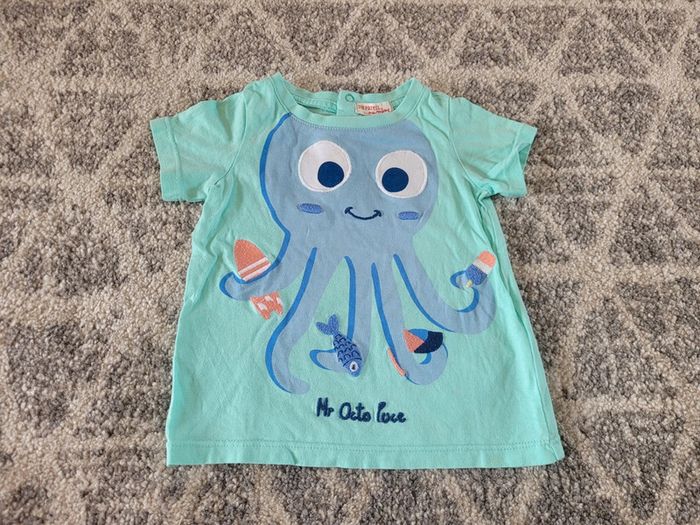 Barboteuse et t-shirts 18 mois - photo numéro 4