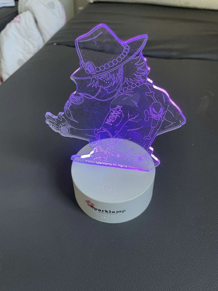 OnePiece Lampe Led Tactile a Piles - photo numéro 3