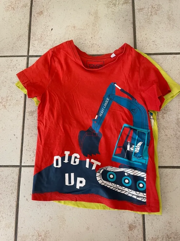 2 Teeshirts manches courtes engins de chantier 110-116cm - photo numéro 9