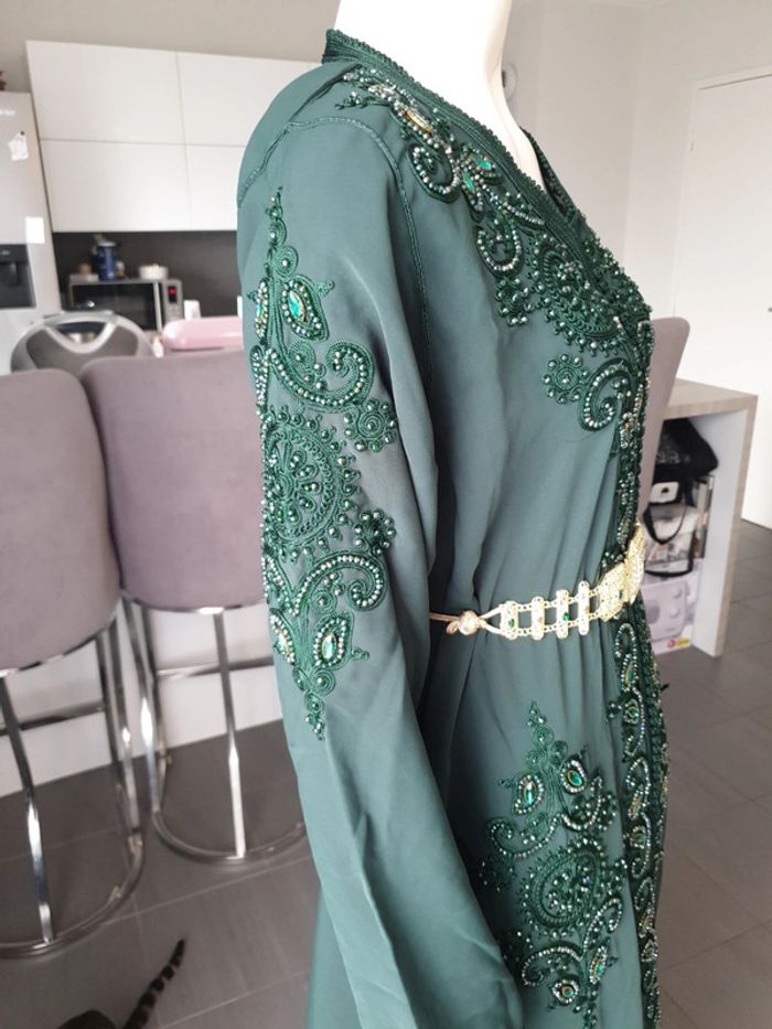 Caftan vert emeraude avec ceinture - photo numéro 4