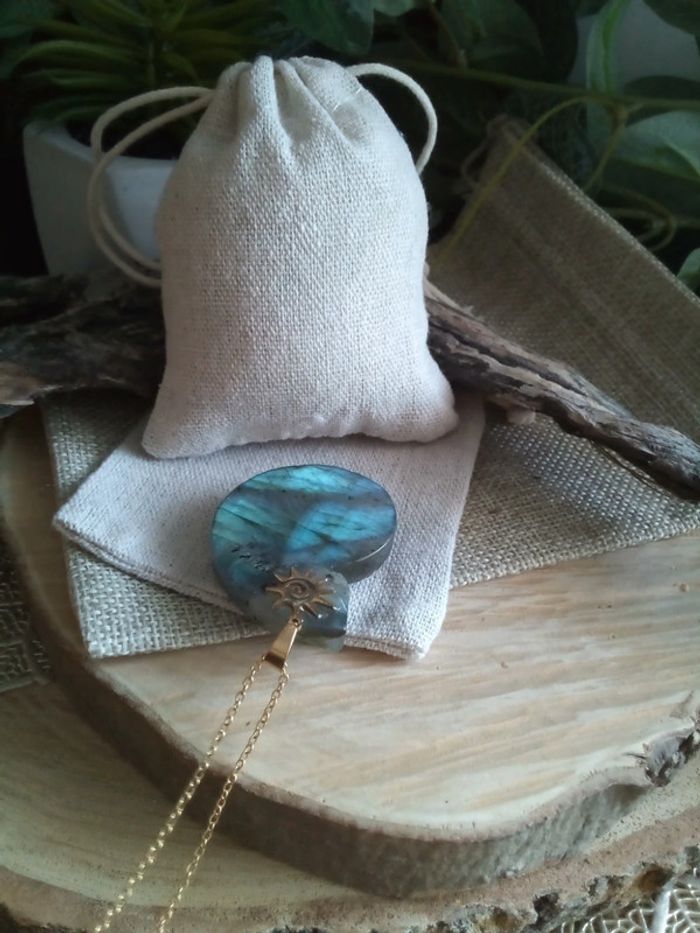 Collier protection pendentif en pierre de labradorite naturelle - photo numéro 2