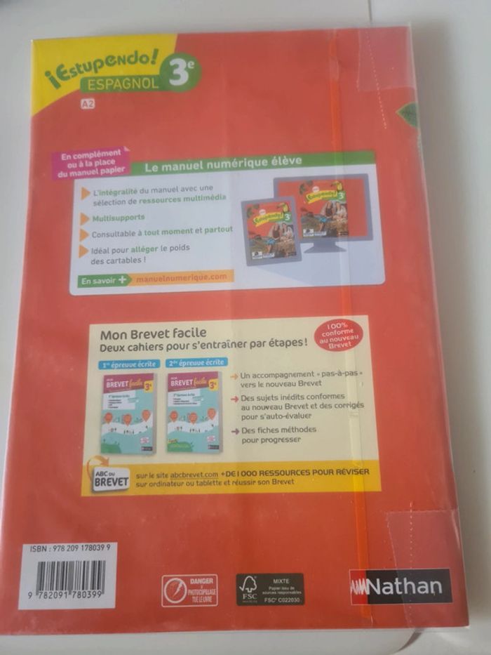 Livre Cahier d'espagnol 3ème Estupendo - photo numéro 2