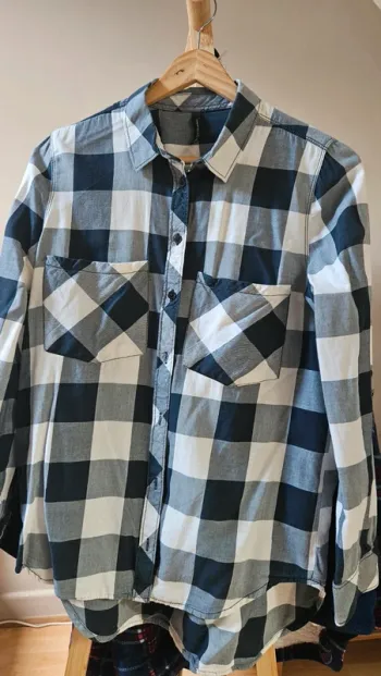 Chemise à carreaux
