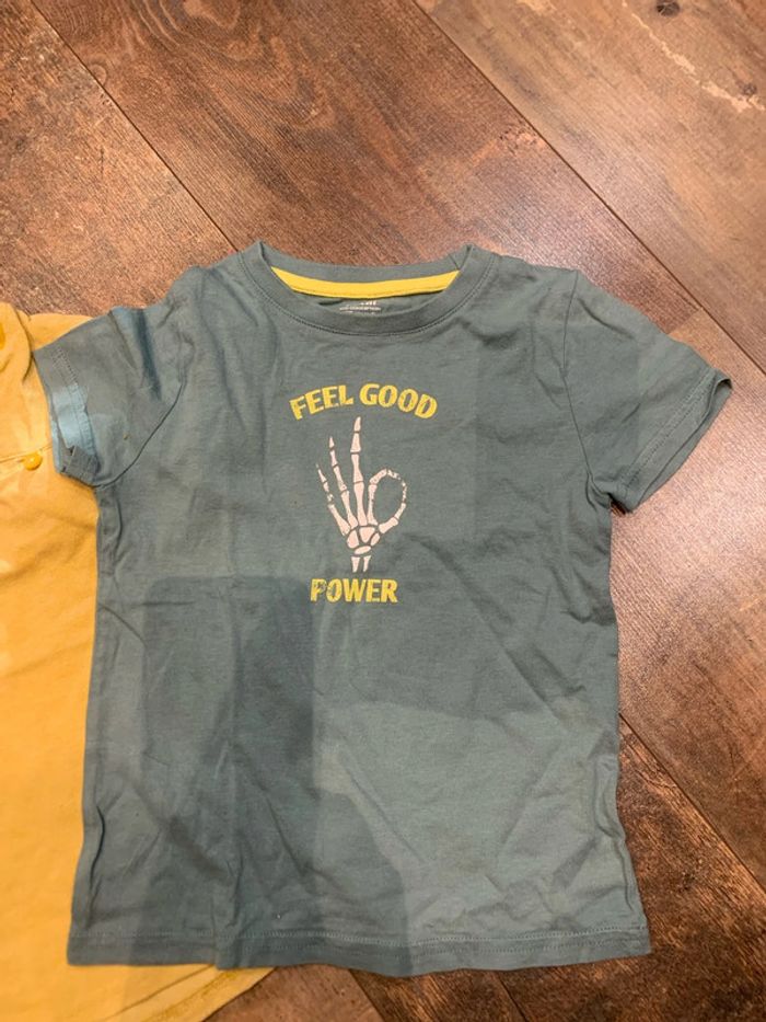Lot tee-shirts vert/ jaune - photo numéro 2
