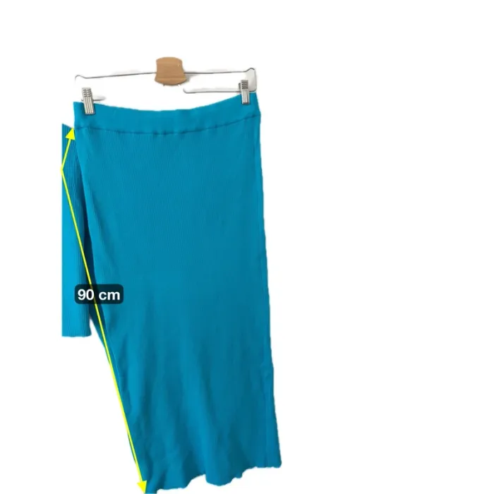 Ensemble Zara jupe taille L et gilet taille XL - photo numéro 2