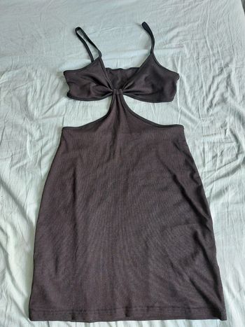 Robe noir ouverte