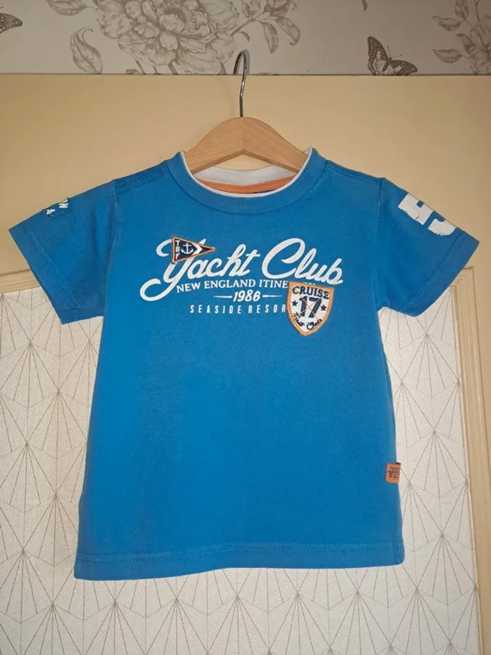 T-shirt garçon comme neuf 26 mois teddy brown