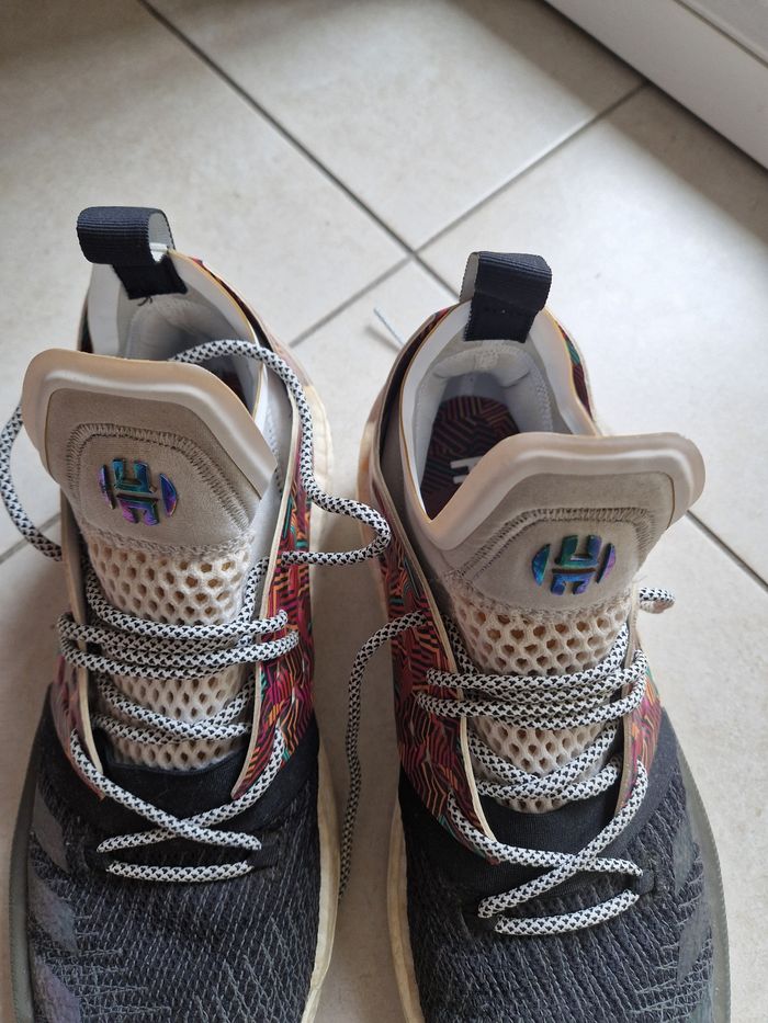 Chaussures de basket Harden volume 2 Adidas taille 47 1/2 - photo numéro 6