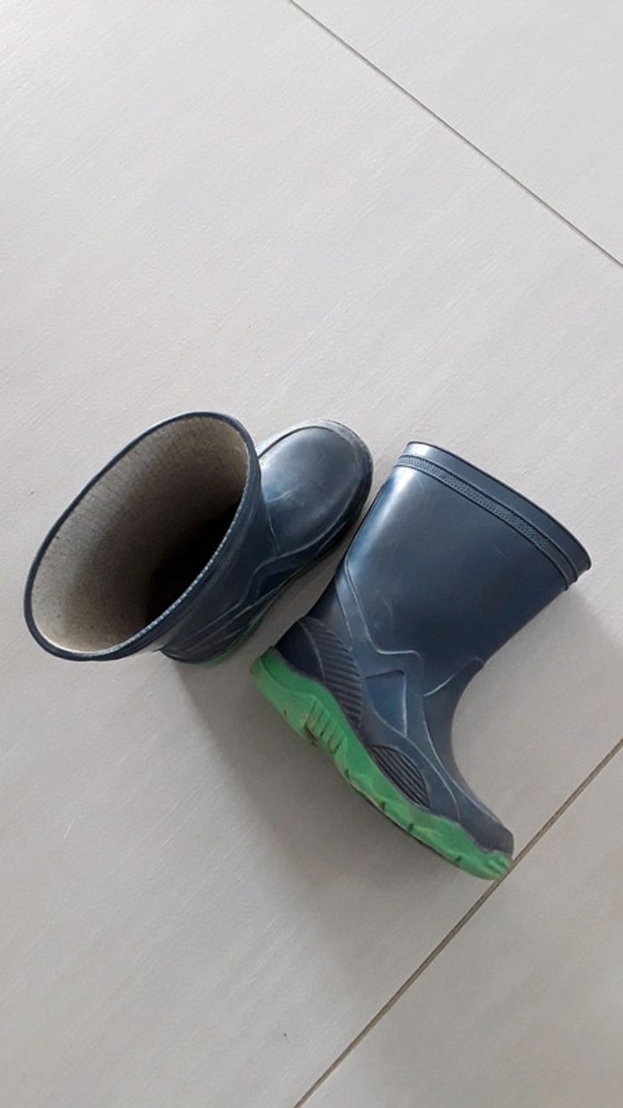 Bottes pointure 21-22 - photo numéro 3