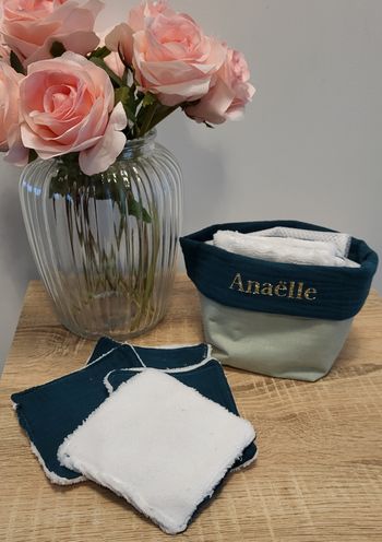 Lot de lingettes avec panier