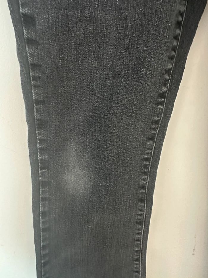 Jeans Zara, coupe droite, sept huitième - photo numéro 3