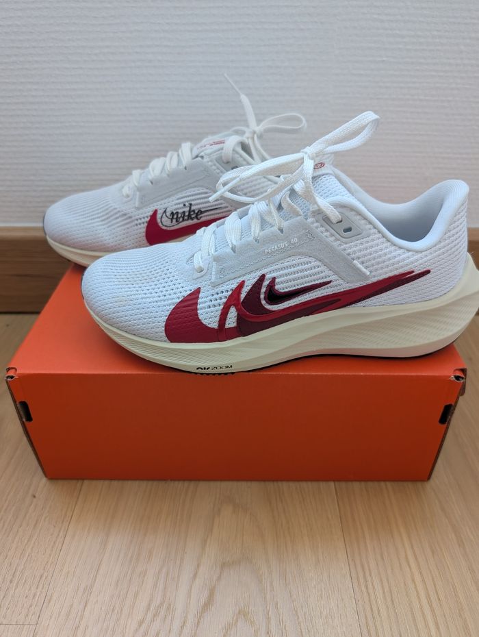 Nike air zoom Pegasus 40 - taille 37,5 - Neuve et authentique - photo numéro 3