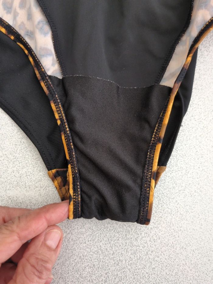 Maillot 1 pièce noir léopard neuf 42 - photo numéro 9