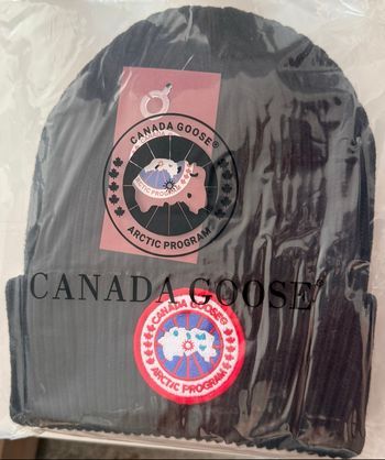 Bonnet Canada Goose