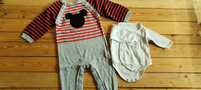 Lot Disney 6 mois