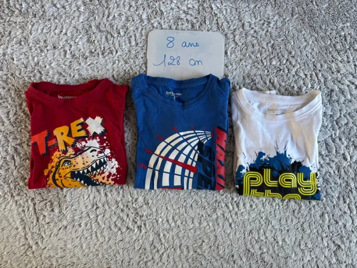 Lot 3 t-shirts 8 ans