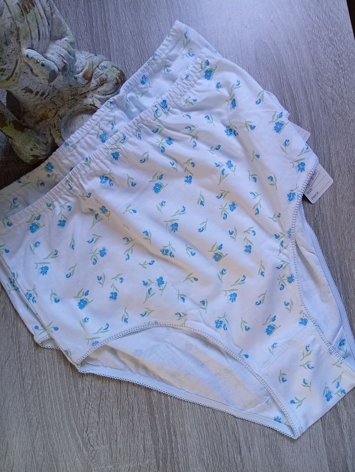 Joli lot de 2 culottes fleuries 💯 coton dû 50/52 - photo numéro 4