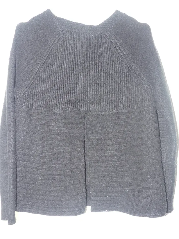 pull en laine noir - photo numéro 6