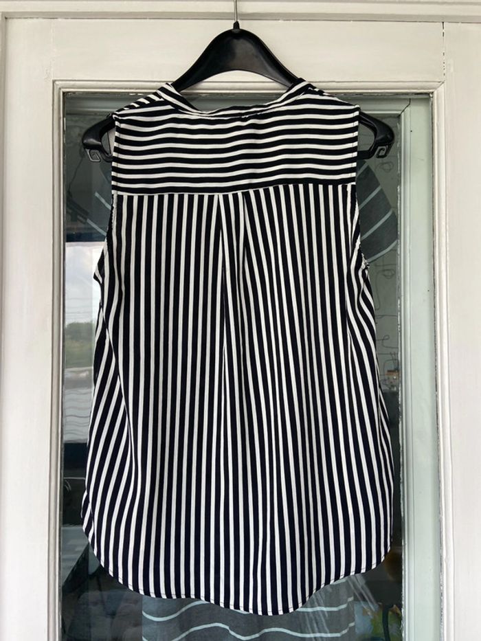 Blouse lignée sans manches - photo numéro 2