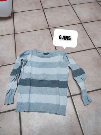 Pull gris blanc rayé