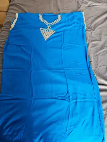 Neuve Gandora marocaine traditionnelle